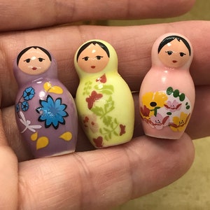Tiny MATRYOSHKA Russian NESTING DOLLS Toys nursery souvenir French Feve Feves Porcelain Figurines Dollhouse Miniatures  D193