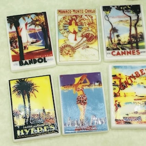 Poster vintage minuscolo di VIAGGIO francese, souvenir di vacanza, poster di stampa Francia Cannes Antibes - Miniature di casa delle bambole in porcellana Feve Feves S107
