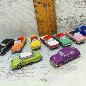Tiny VINTAGE American AUTOMOBILES Cars Car Auto Muscle Retro Rides - French Feve Feves Figurines Dollhouse Dollhouse Miniatures RR92