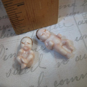 Traditional King Cake Babies Baby Infant Newborn Naked Nude French Feve Feves Porcelain Figurines Baby Dollhouse Miniatures Mini P13 image 3