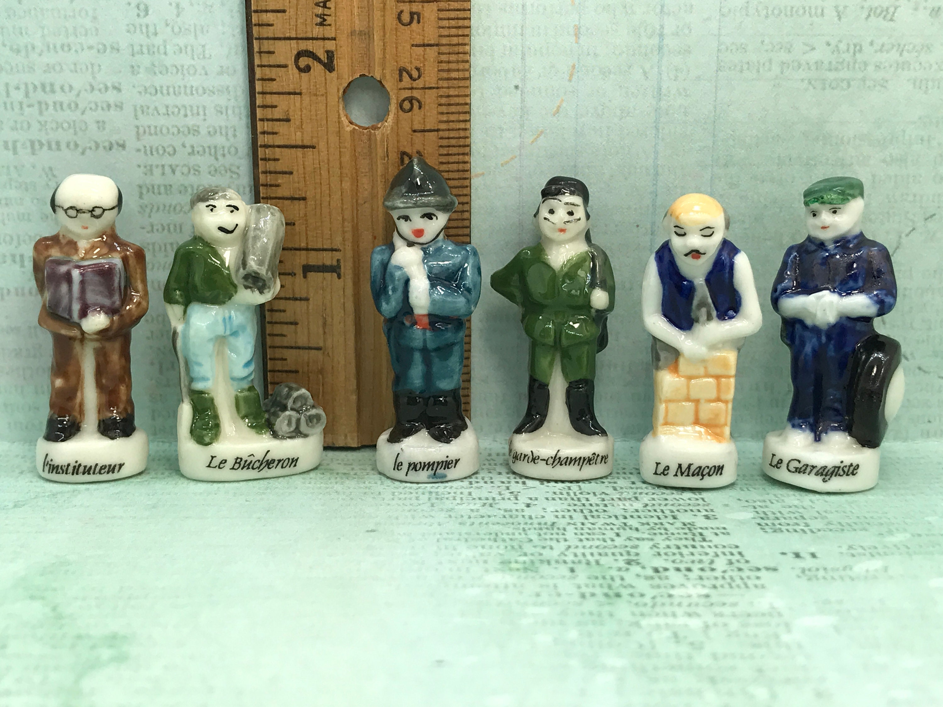 Harry Potter 9 pc Ceramic figurines French Feve Dollhouse Miniatures