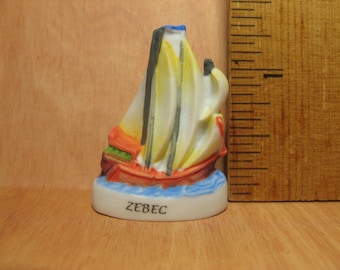 ANCIENT SHIPS Zebec Xebec mediterraan zeilschip schip boot - Franse Feve Feves porseleinen beeldje miniatuur A3