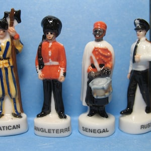Royal PALACE GUARDS Soldiers Sentries Vatican England Senegal Russia Honor Guard - French Feve Feves Figurines Dollhouse Miniature PP15