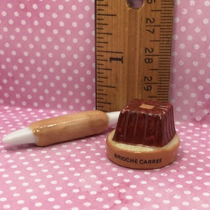 BRIOCHE FLAN Rolling Pin Bread Pastry Molds cakes pans Bundt Cake Bakery - French Feve Feves Porcelain Figurines Epiphany King Cake QQ95