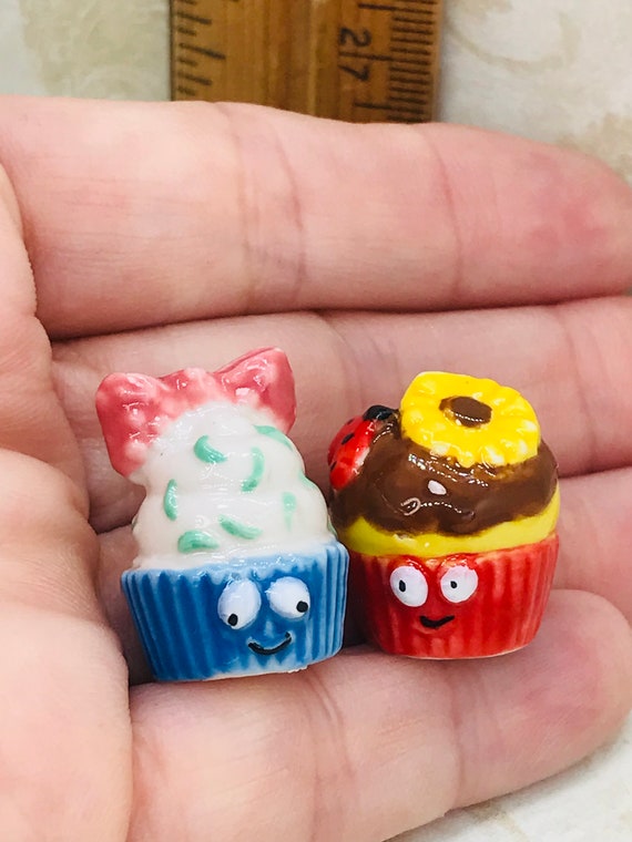 3 Cartoon CUPCAKES Decorated Faces Cupcake Dessert Pastry - Etsy 3 Cartoon CUPCAKES Decorated Faces Cupcake Dessert Pastry - Etsy