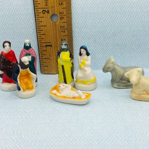 Primitive 8 pc Nativity Set Mary Joseph Jesus Shepherd Hand Painted Creche Porcelain Miniature - French Feve Feves Dollhouse Miniatures MM1