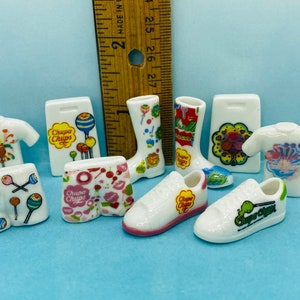 Tiny Chupa Chups Bag Logo Clothing Shoes Boots Miniatures 10pcs - French Feve Feves Figurines Dollhouse Miniature Z112