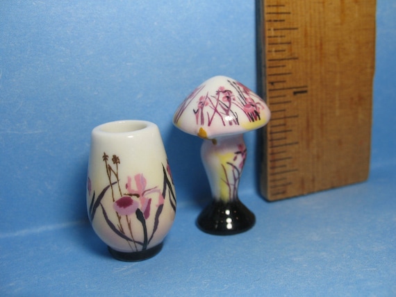 Glass Look Asian Japanese Lamp /& Vase French Feves Porcelain Dollhouse Miniature