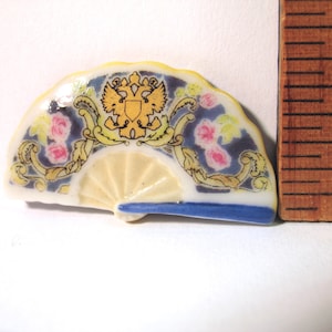 Ladies Hand Fans - Russian Imperial Court Fan - French Feve Feves Porcelain Figurines Dollhouse Miniatures Figurine N12