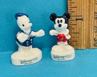 Figuras coleccionables de porcelana de Mickey Mouse y el Pato Donald de Disney, 100.º aniversario, miniaturas para casa de muñecas P8