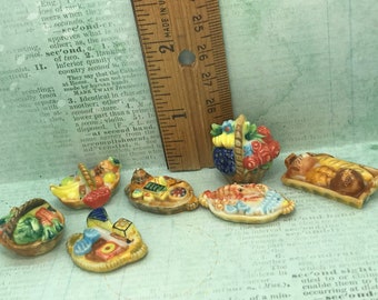 Tiny Food PICNIC BASKETS Plates Platters Flowers Lobster Fruit Vegetables Breads Gourmet Food - French Feve Feves Dollhouse Miniatures T35