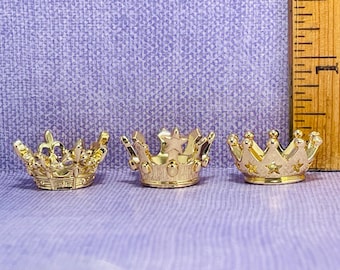 Gouden metalen KROON Koninklijk hoofdtooi gouden kroon tiara koning koningin Franse Feves Tiny Gold poppenhuisminiaturen U12