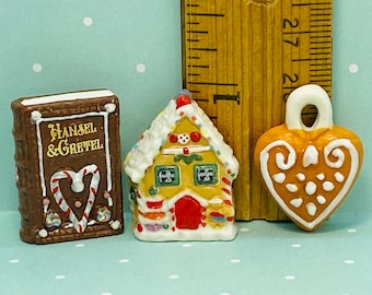 GINGERBREAD House Hansel & Gretel Iced Holiday Spice Cakes Christmas Desserts - Porcelain French Feves Figurine Dollhouse Miniatures CC126