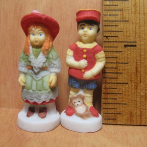 Victorian Boy & Girl Children Miniature French Feve Feves  Porcelain Figurines King Cake Baby Doll House Charm Mini Prizes D20