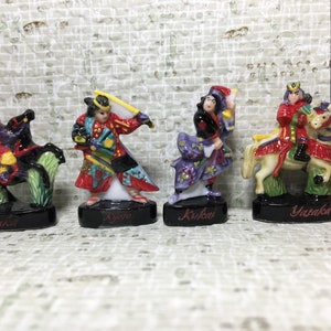 Guerreros samuráis japoneses, guerreros bushi, vestimenta ceremonial regional japonesa - Miniaturas francesas Feves, figuras para casas de muñecas ZZ13