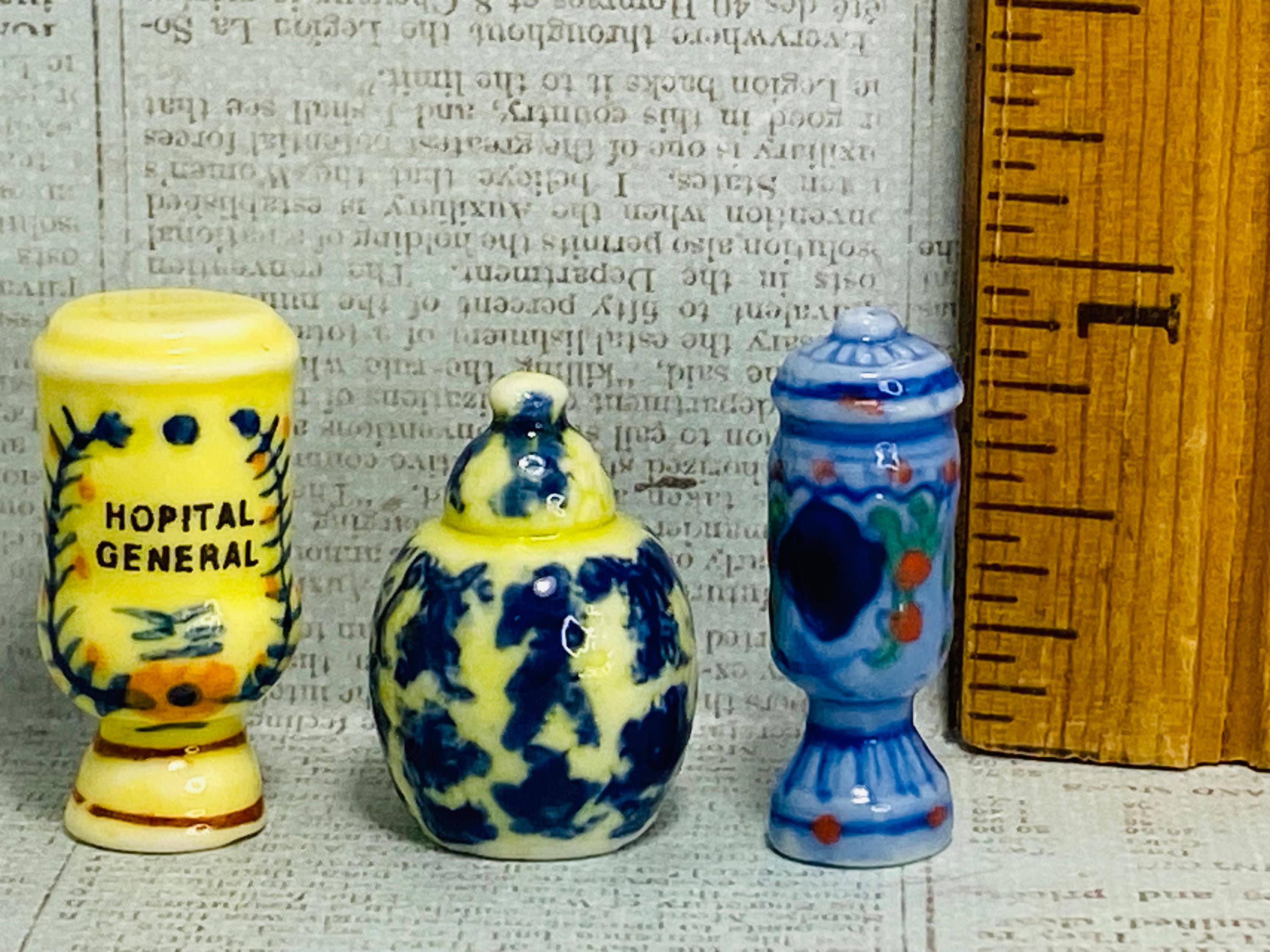 La SPA めんどりのフェーヴ　　フランス雑貨　ミニチュア　陶器 La SPA めんどりのフェーヴ フランス雑貨 ミニチュア 陶器