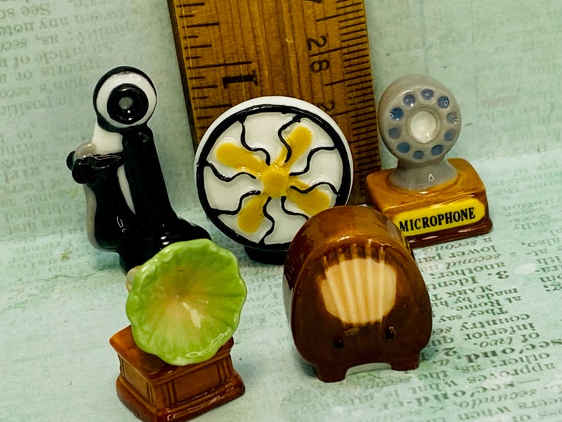 Modern Conveniences Toaster Crank Phone Fan Microphone Phonograph Radio ...