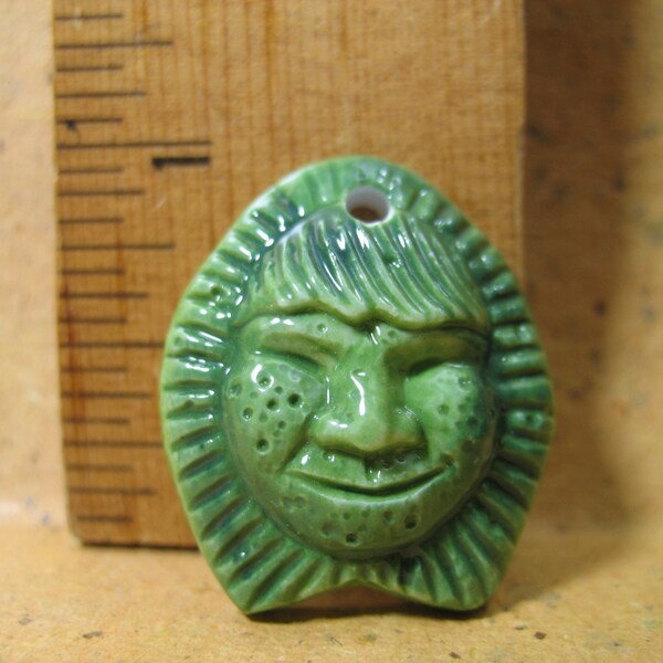 ESKIMO ART Inuit Alaskan Indian Mask Pendant Tiny Miniature  - French Feve Feves Figurines Dollhouse Miniatures  L165