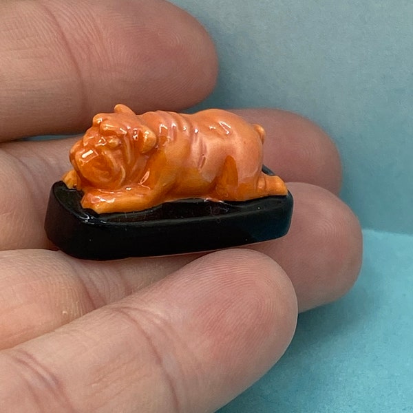 English BULLDOG Puppy Tiny Iridescent Miniature Shar Pei Mastiff - French Feve Feves Figurines Dollhouse Miniatures  E110