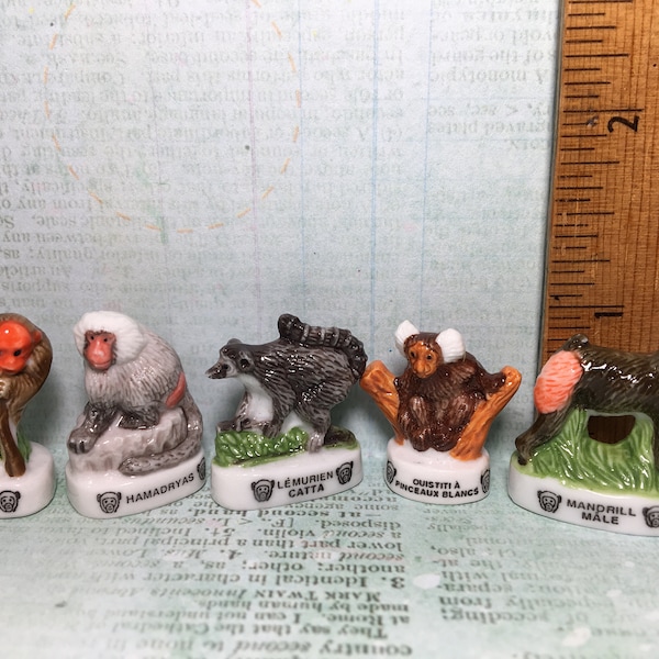 Tiny PRIMATES Species Uakari, Hamadryas Baboon, Lemur, Marmoset, Mandrill Monkey - French Feve Feves Figurines Dollhouse Miniature YY4