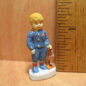 Victorian Boy Child & Horse Miniature French Feve Feves 0 Porcelain Figurines King Cake Baby Doll House Charm Mini Prizes D20