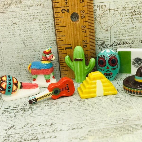 Symbols of Mexico Mexican Souvenirs Cactus Sombrero Pinata Skull Guitar Maracas Pyramid Flag - French Feves Dollhouse Miniatures A50