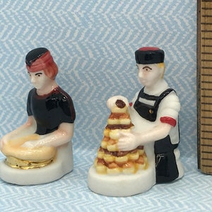 2 Tiny BAKERS Pastry Chef Cook Man Figures Miniature Chefs Baker Cooks  -  French Feve Feves Figurines King Cake Baby Charm HH105