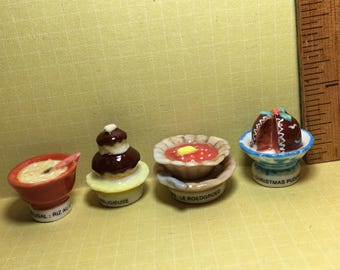 Traditional KERST DESSERTS International Religieuse Roedgroed Pudding Milk Rice - French Feve Feves Figurine P302