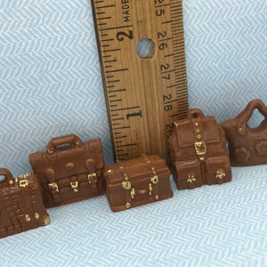 Tiny Leather Look PURSES Tote Purse Handbags Backpack Pocketbook Totes- French Feve Feves Porcelain Dollhouse Miniatures Accessories YY7