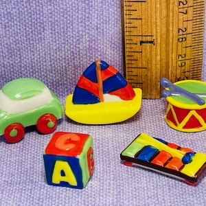 Kleurrijke Speelkamer SPEELGOED 5 stks Boot Auto Trommel Xylofoon Alfabet Blok Speelgoed Kwekerij Speelkamer Porselein Franse Feves Poppenhuisminiaturen T177