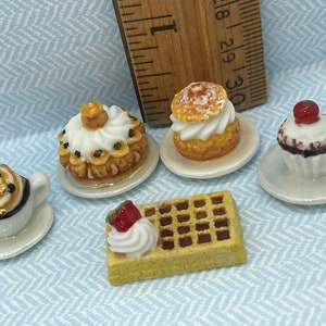 Tiny CHANTILLY Whipped Cream Pastries Cakes Fancy Desserts Baked Goods Bakery Dessert French Feve Feves Figurines Dollhouse Miniatures YY62