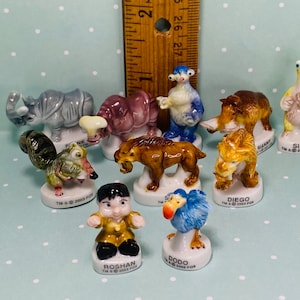 ICE AGE Fox Movie Sid Manny Diego Scrat Roshan Dodo Movie Hand Painted Miniature  French Feve Feves Porcelain Figurine Miniatures XX78
