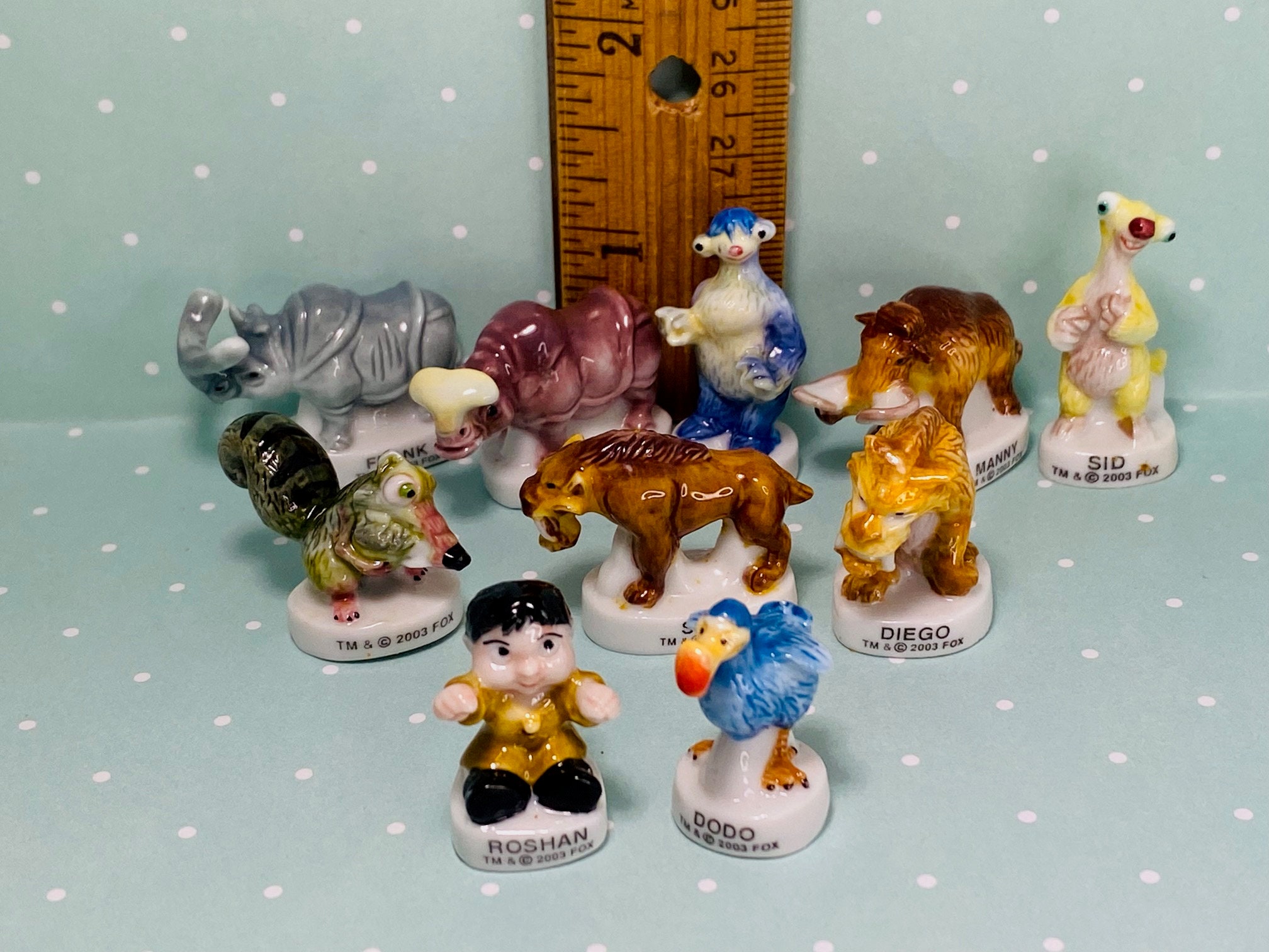 ICE AGE Fox film Sid Manny Diego Scrat Roshan Dodo film handgeschilderde  miniatuur Franse Feve Feves porseleinen beeldje miniaturen XX78 - Etsy  België, image size:2016x1512