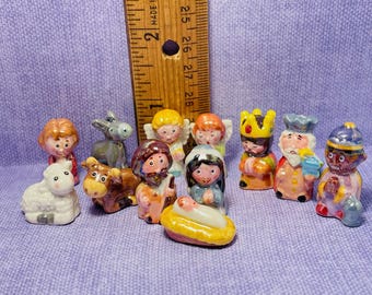 NEW Mini NATIVITY Set 12 pcs Creche Manger Tiny French Santons Feves Porcelain Dollhouse Miniatures C333