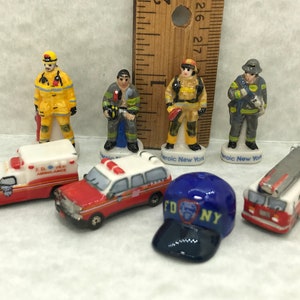 Heroes of New York Fire Dept FDNY NYC Fire  Ladder Truck Ambulance Car Fighter  French Feve Feves Figurines Dollhouse Miniatures FF104