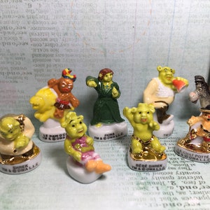 Disney&#39;s SHREK III Set of 8 Miniature French Feve Feves Donkey Fiona Puss Babies - Porcelain Figurines  Dollhouse Charm Mini Figures P56
