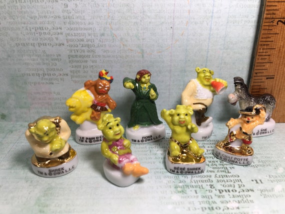 Shrek Coffret en bois de 12 fèves en porcelaine – Destination figurines