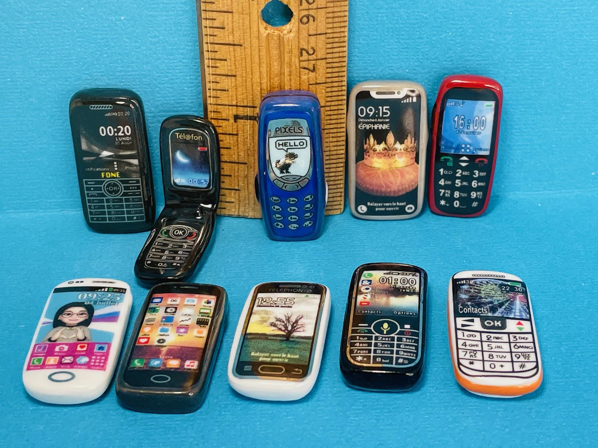 Tiny Smart Mobile Cell Phone Cellular Flip Phones French Feve Feves ...