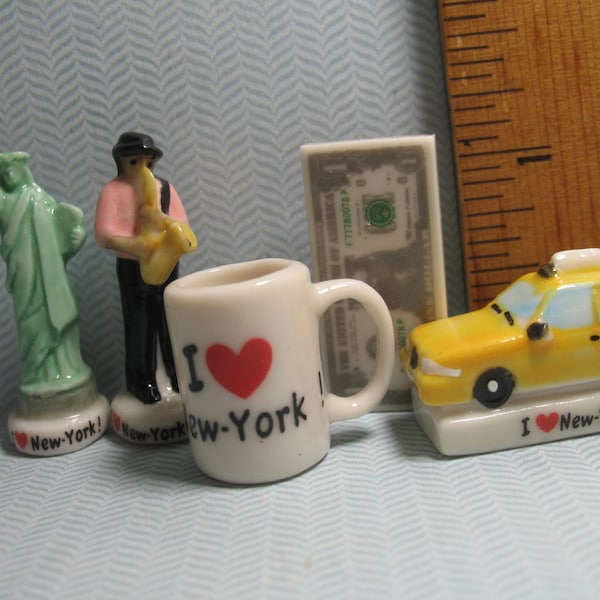 NEW YORK City Souvenirs & Treasures - Taxi Cab, Statue of Liberty, Street Musician, I Love Nyc - French Feve Feves Miniature K80