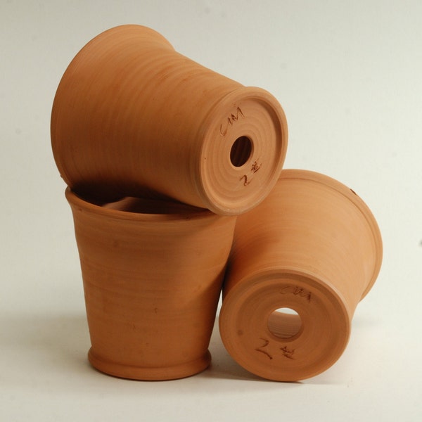 terracotta planter. 2# size.  set of three