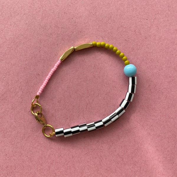 Braccialetto a pois con perline colorate - Verde chartreuse e rosa, braccialetto dell'amicizia