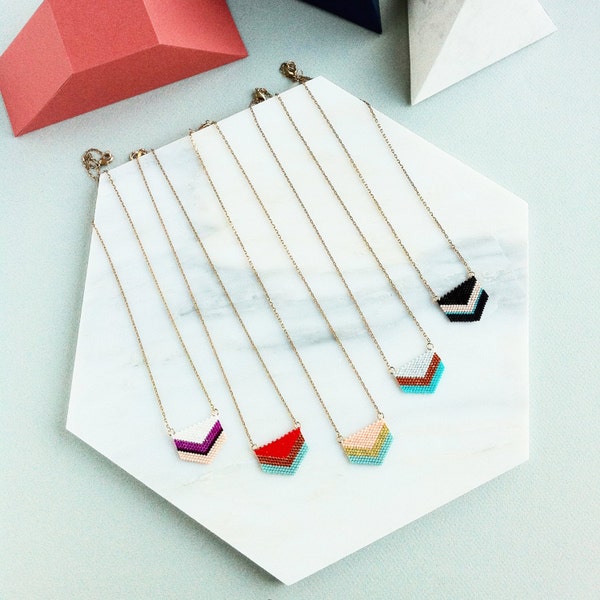 Collier Chevron