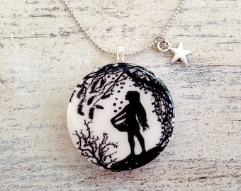 Sterntaler paper cutting wooden pendant necklace fairy tale talesman lucky charm star