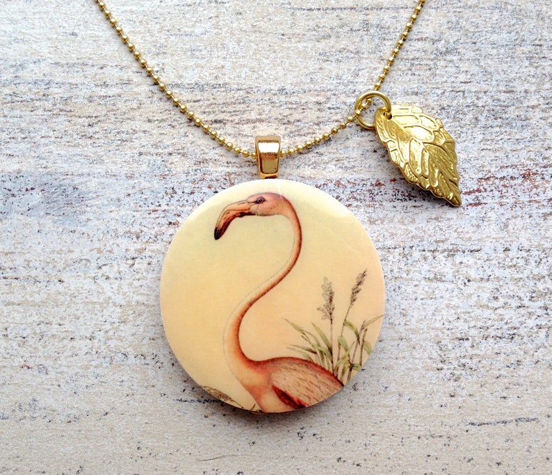 Flamingo & Leaf ᵀᴴᴱ ORIGINAL wooden pendant necklace image 1