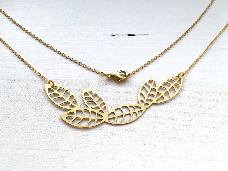 scandinavian leaf pendant floral chain necklace image 2