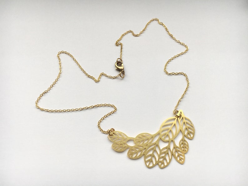 scandinavian leaf pendant floral chain necklace image 2