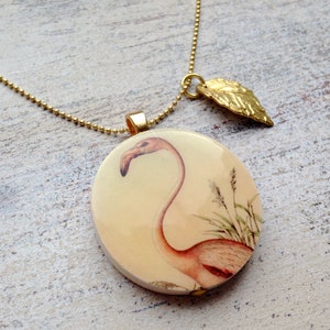 Flamingo & Leaf ᵀᴴᴱ ORIGINAL wooden pendant necklace image 2