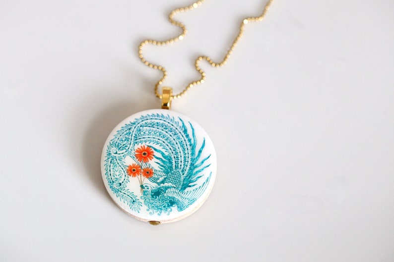 New Japanese Peacock Peacock Floral Wooden Pendant Chain image 1