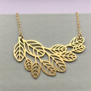 scandinavian leaf pendant floral chain necklace image 3