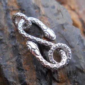 Sterling Silver Snake S-Clasp with Jump Rings (28 mm)